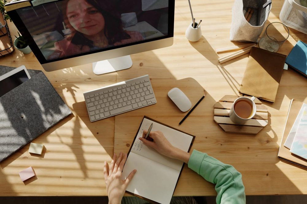 Virtual Meeting Guide: How to Run A Productive Remote Meeting